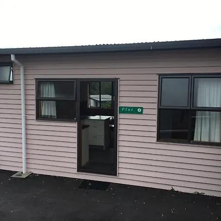 Avondale Motor Park Auckland Exterior photo